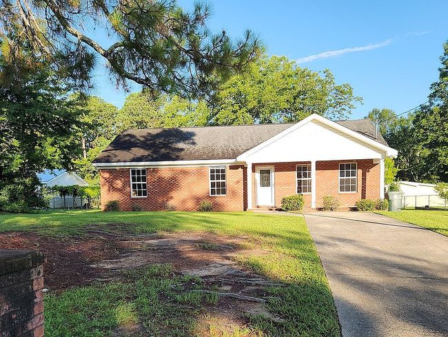 Photo of 706 Dogwood Trl, Dothan, AL