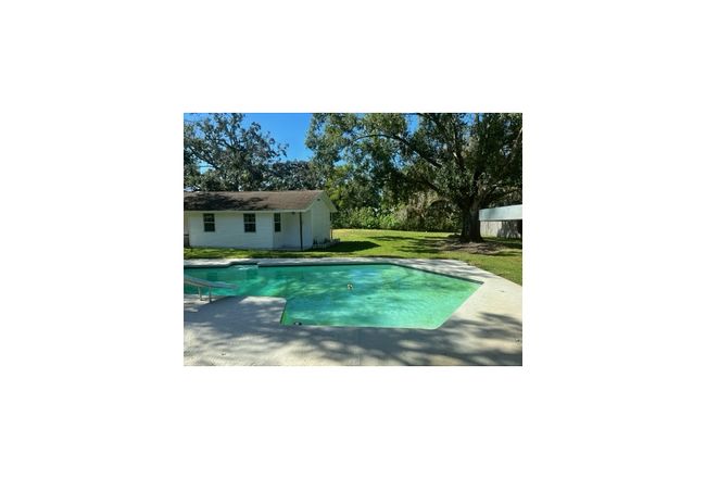 Photo of 411 El Greco Dr, Brandon, FL