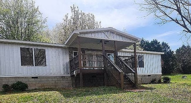 Image of 2521 Starrs Bridge Rd