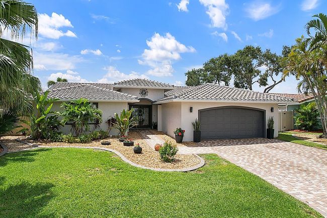 Image of 725 Capri Blvd