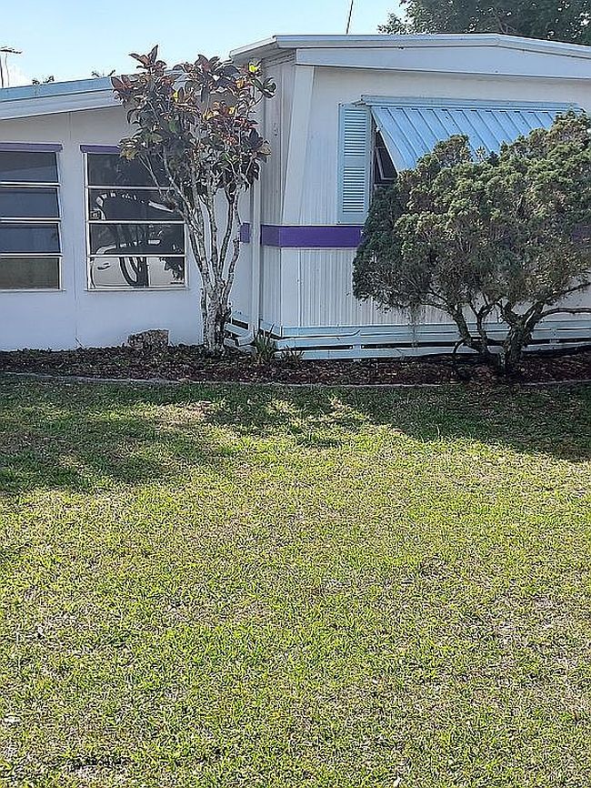 Additional photo 3 of property located at 2012 S Olga Dr Trailer 36