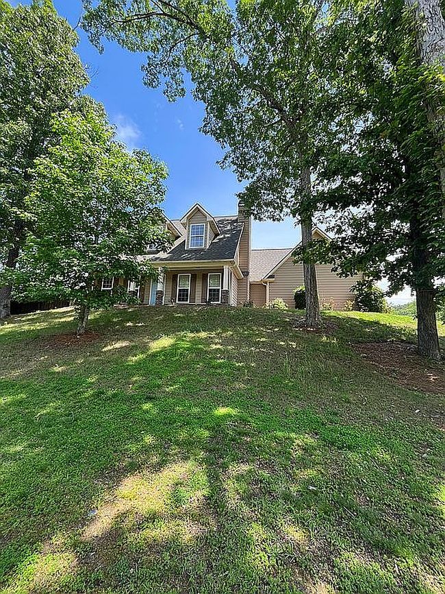 Preview of property located at 120 Thornwood Dr Sw
