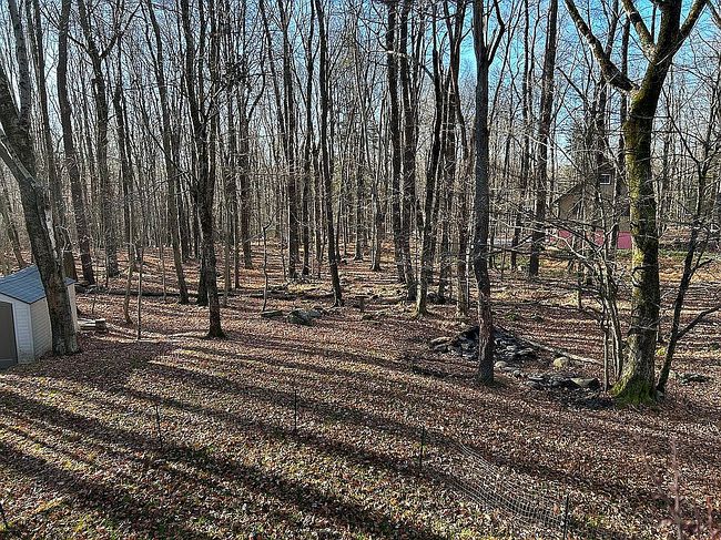 Photo of 142 View Dr, Greentown, PA