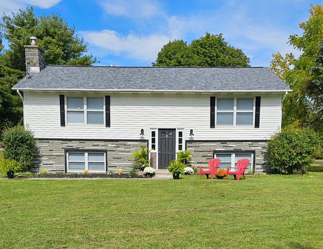 Image of 265 Snyders Lake Rd