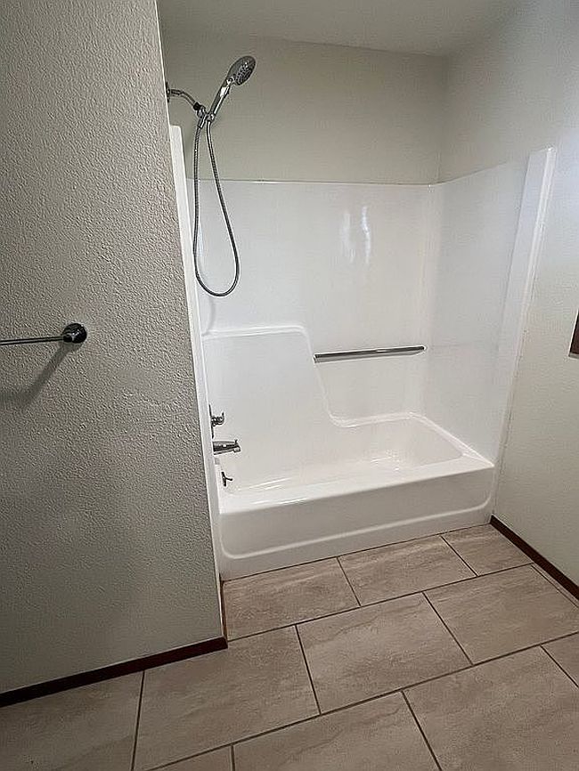 Photo of 1816 12th Ave, Coralville, IA