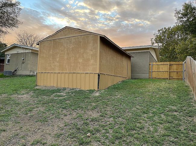 Image of 3921 Bonnie Dr