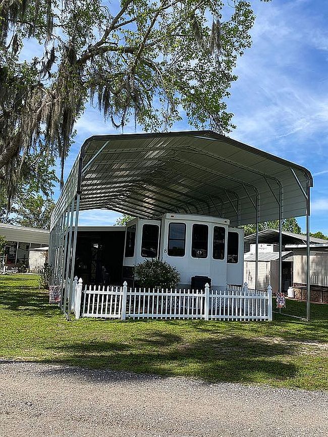 Photo of 7528 69th Cir, Center Hill, FL