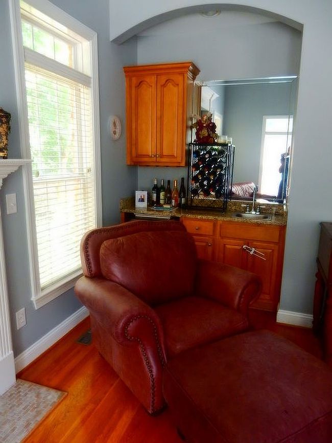 Photo of 6095 Brixham Dr, Greensboro, NC