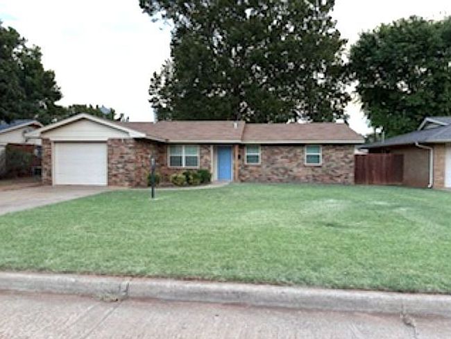 Photo of 512 N 1st St, Weatherford, OK