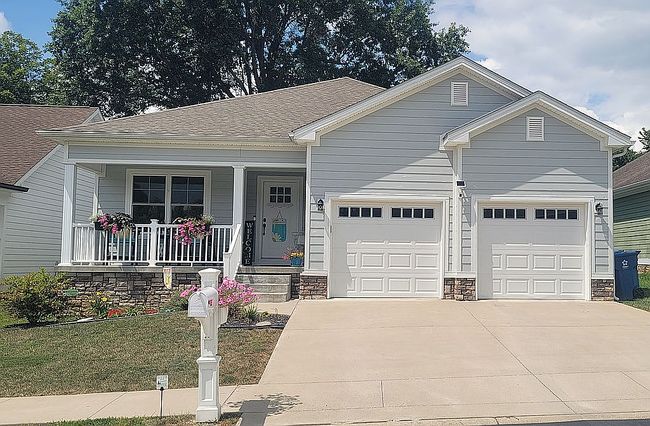 Photo of 1013 Silver Leaf Dr