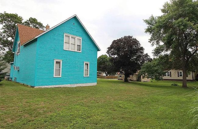 Image of 305 S Smith St