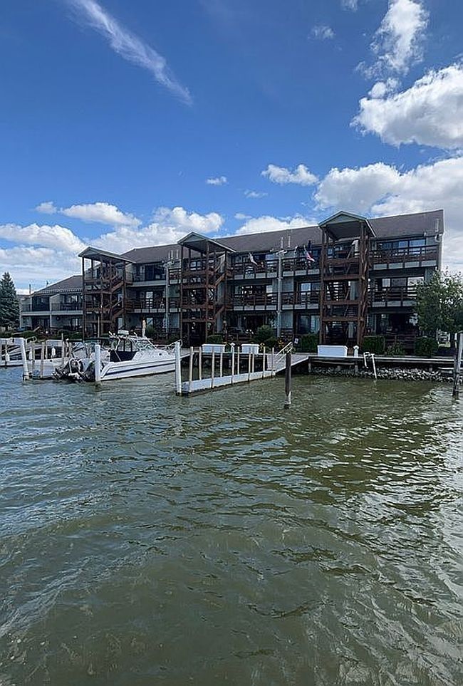Photo of 1777 N Windward Dr Unit H5