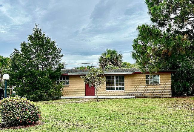 Photo of 12142 Colony Ave, Palm Beach Gardens, FL