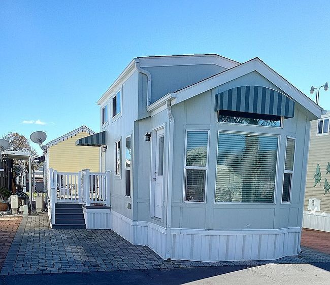 Image of 200 S Dolliver St Space 162