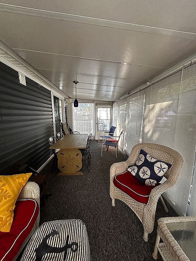 Image of 34116 Frolic St