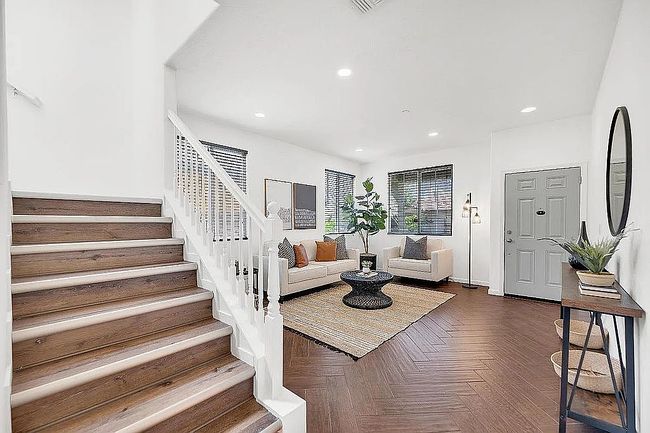 Photo of 560 Willie Hausey Way, Sacramento, CA