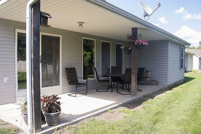 Photo of 109 W Fountain Cir, Gardner, KS