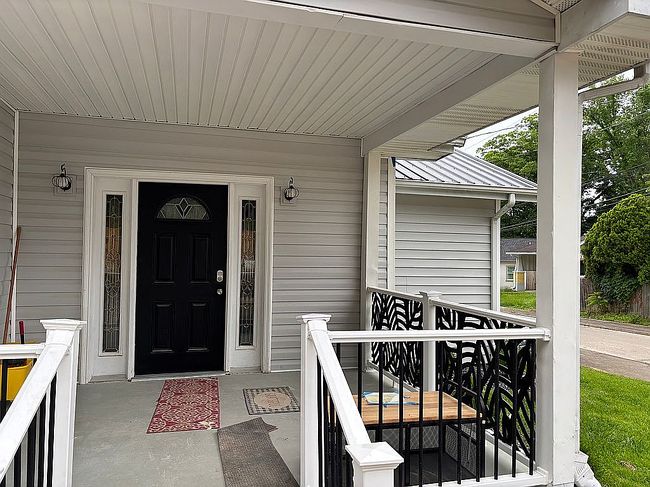 Image of 416-418 W 3rd St