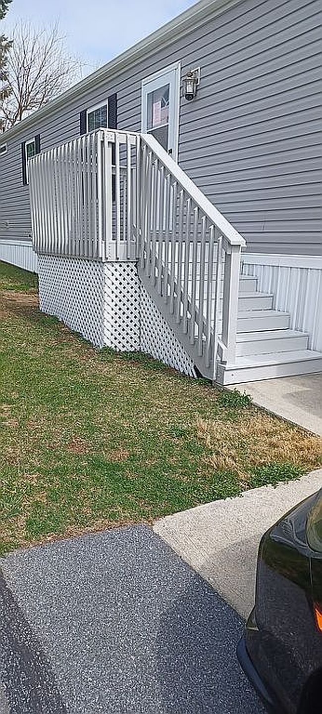 Image of 48 Mollie Dr