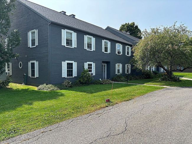 Photo of 85 Twin Oaks Ter
