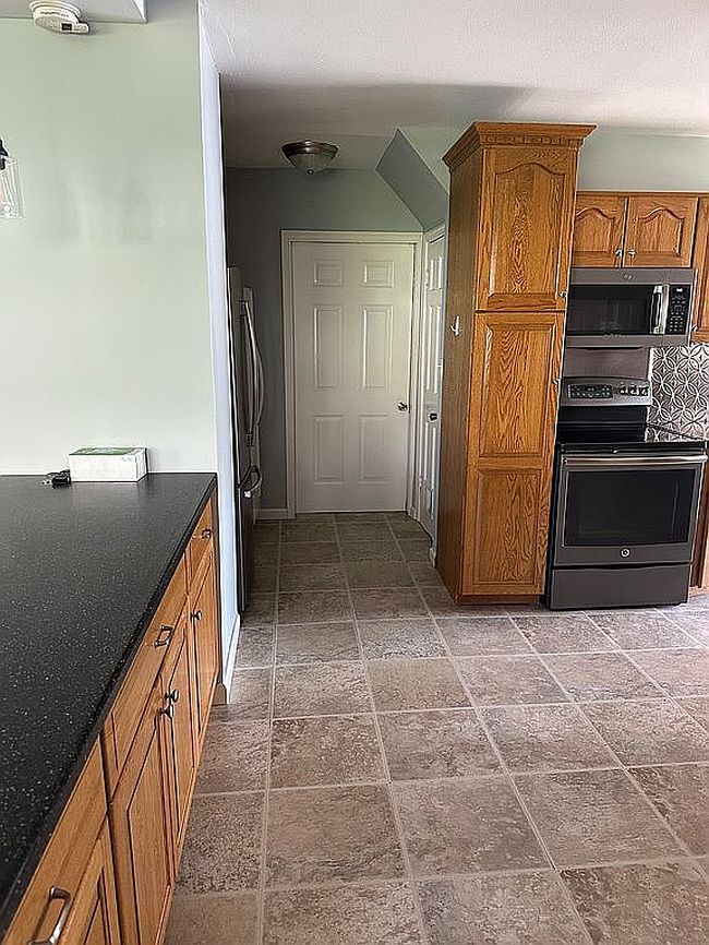 Image of 358 Gearhart St