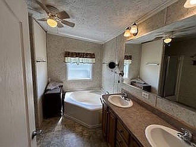 Image of 4376 State Rte E