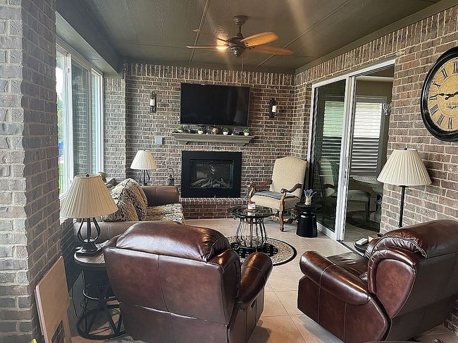 Photo of 9720 Silver Rock Way, Denton, TX