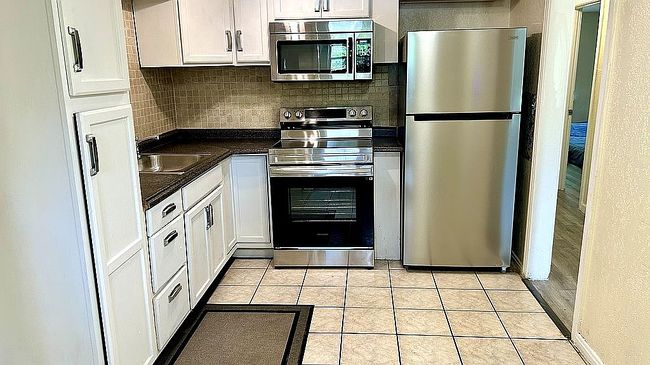 Photo of 7944 India Ave, Jacksonville, FL
