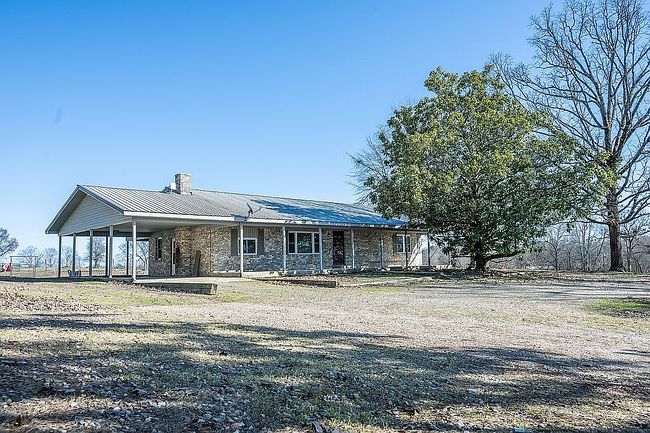 594 Sullivan Rd, Battiest, OK