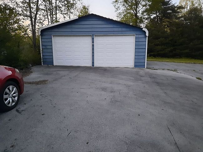 Image of 383 Joe Brock St