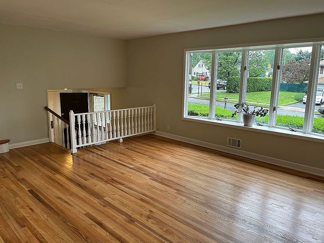 Photo of 2 Perry Rd, Bloomfield, NJ