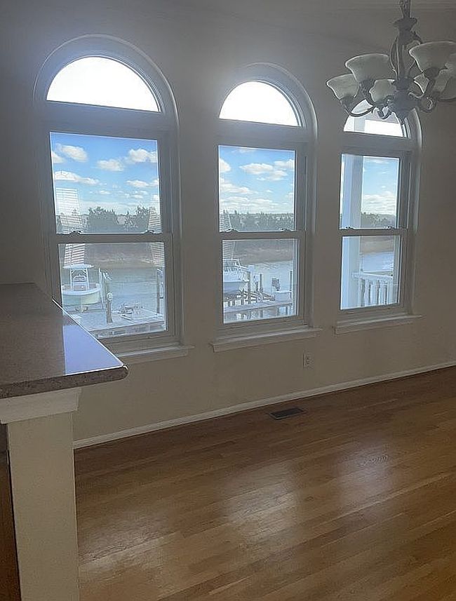 Additional photo 3 of property located at 3563 Piedmont Cir