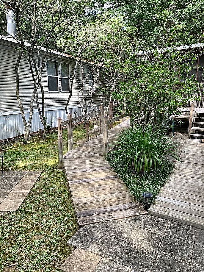 Image of 9150 Lockhart #6 Rd