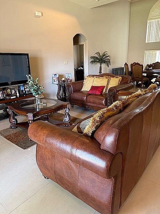 Photo of 2005 E 28th St, Mission, TX