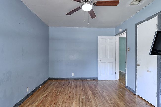 Photo of 502 Madison St, Cleburne, TX