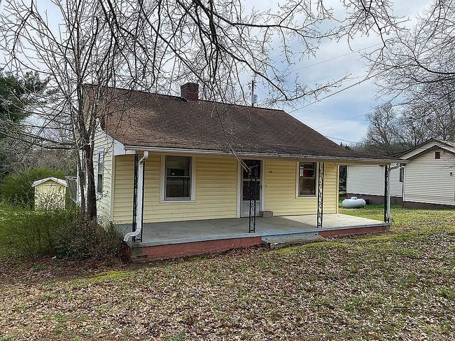 Photo of 952 Kelly Rd, Forest City, NC