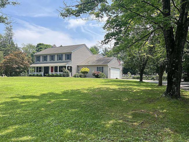 Photo of 2611 Schukraft Rd, Quakertown, PA