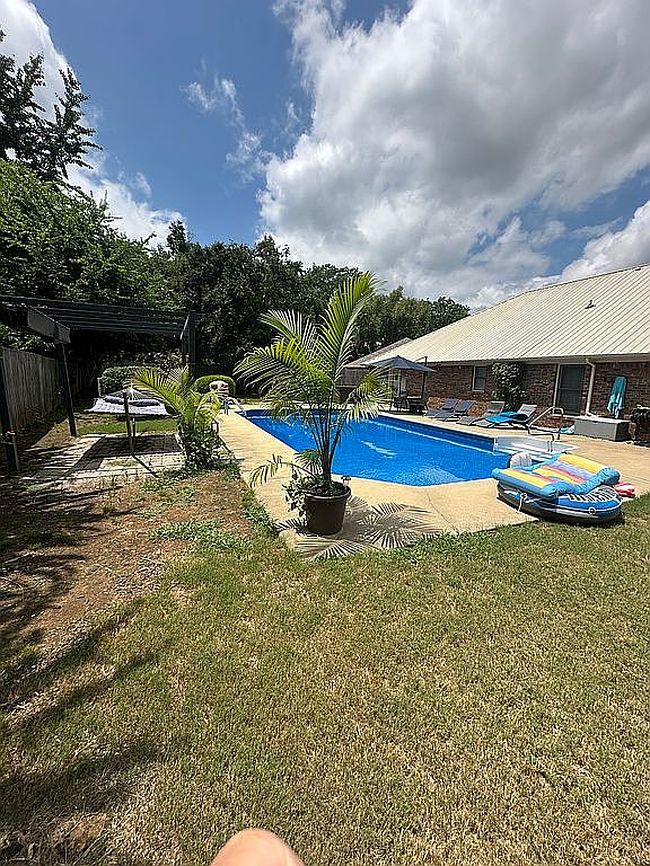 Photo of 1307 Cedarwood Pl Sw, Decatur, AL