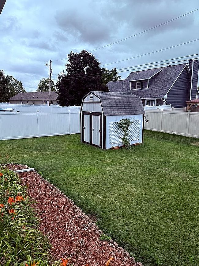 Photo of 1013 W 4th St, Spring Valley, IL