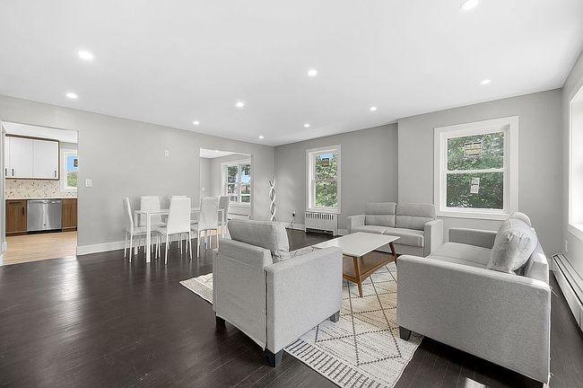 Photo of 3 Sylvan Pl, New Rochelle, NY