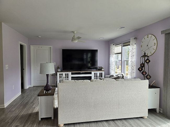 Image of 53 Horse Path Dr