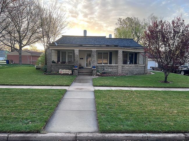 Image of 120 N 6th St