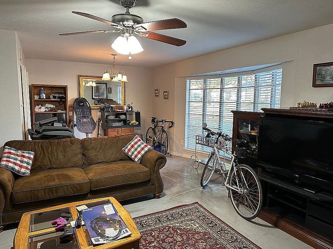 Additional photo 1 of property located at 1319 Chippewa Dr