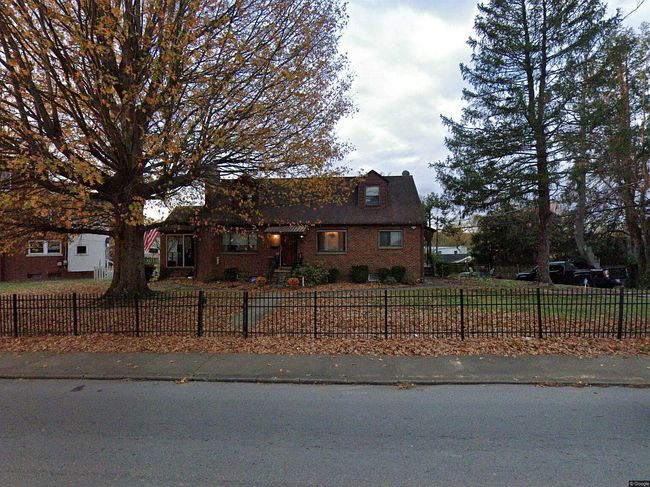 Photo of 215 Norway Ave
