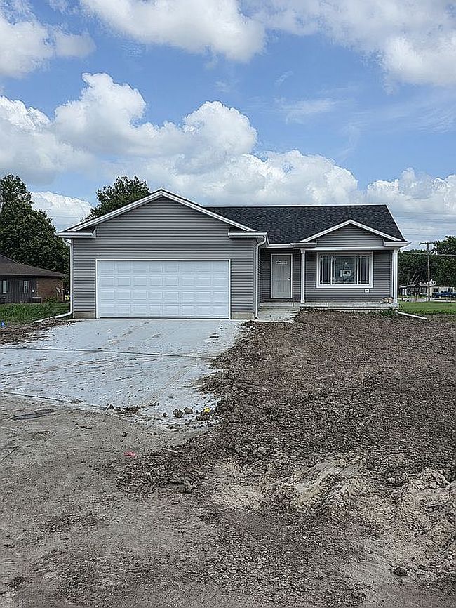 Photo of 135 Bronco Cir, Utica, NE