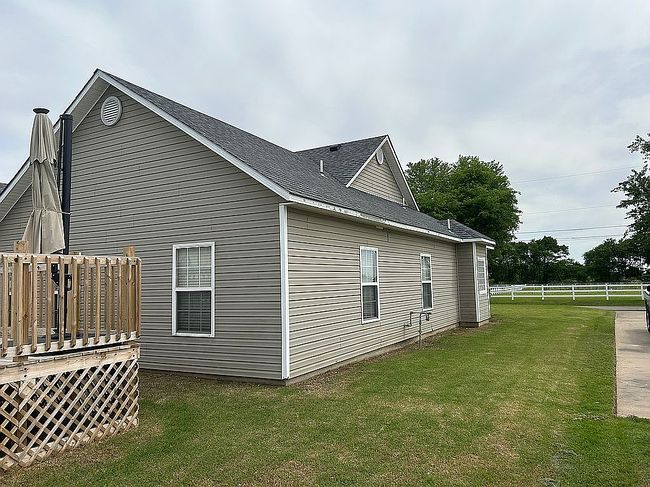 Photo of 802 S A St, Morris, OK