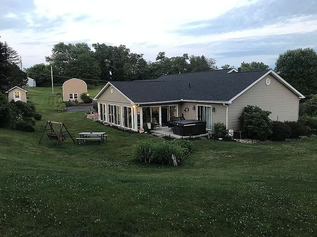Image of 215 Benson Ln