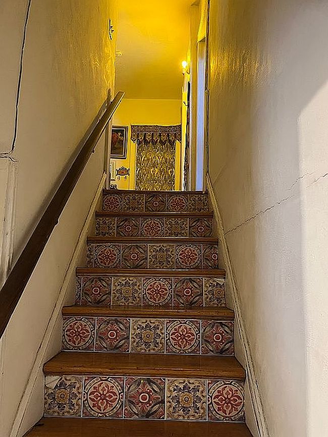 Additional photo 3 of property located at 427 W Coulter St