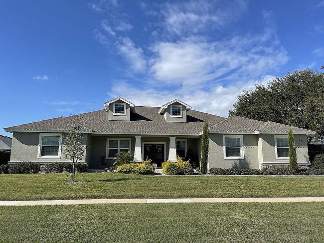Image of 689 Shanklin Ave