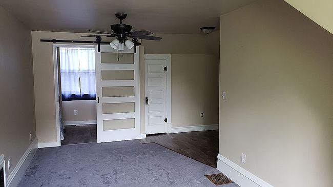Image of 783 N Dean St